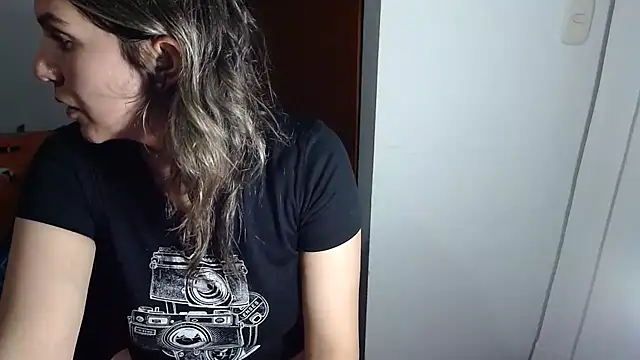 Chantal hott online show from November 8, 2025, 10:57 pm