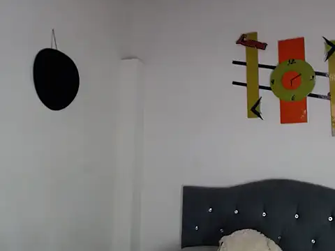 Chantal hott online show from March 25, 2026, 7:46 pm