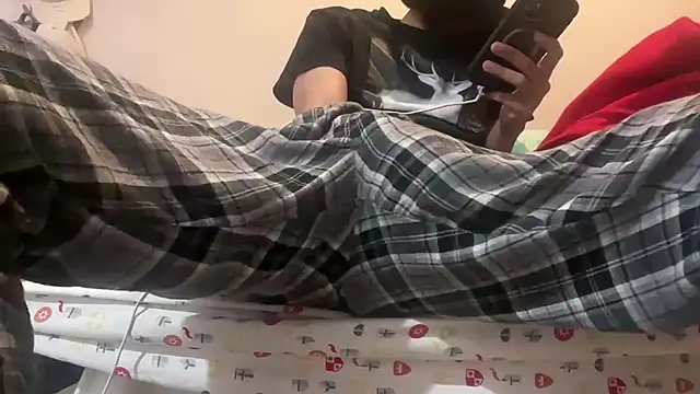 Snapshot of Phillydick168 chatting on May 16, 2026, 12:37 pm Phillydick168 online show from May 16, 2026, 12:37 pm