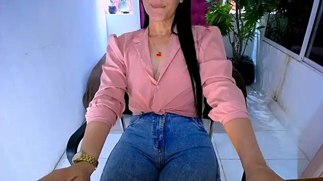 BitterMomXxx online show from September 9, 2025, 12:47 pm