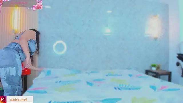 sabrina shark  online show from November 28, 2025, 3:07 am