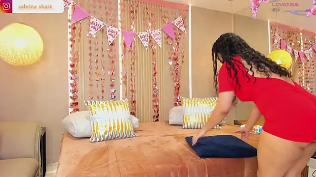 sabrina shark  online show from February 11, 2026, 2:22 am