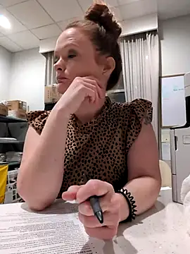 Snapshot of sexiginger22 chatting on March 8, 2026, 11:02 am sexiginger22 online show from March 8, 2026, 11:02 am