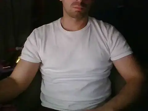 SharpCouple98 online show from December 16, 2025, 12:59 am