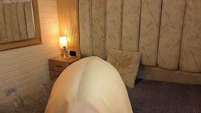 Snapshot of catalina__23 chatting on October 21, 2025, 7:24 pm catalina 23 online show from October 21, 2025, 7:24 pm