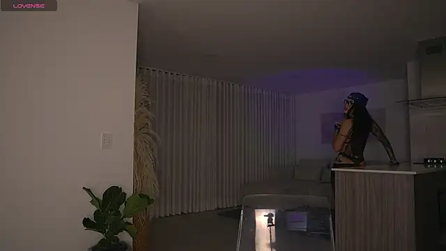 Daihanwatson  online show from November 1, 2025, 12:17 am