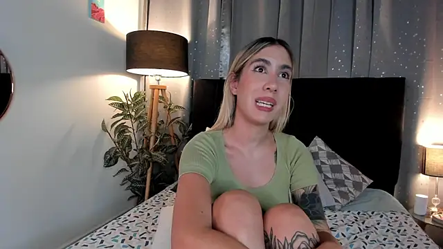 Lauren-Rosse online show from February 18, 2025, 2:16 am