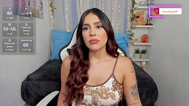 HazzelGray online show from November 9, 2025, 2:21 pm