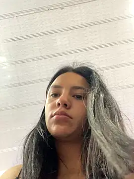 hannahb-e online show from November 15, 2025, 4:55 pm