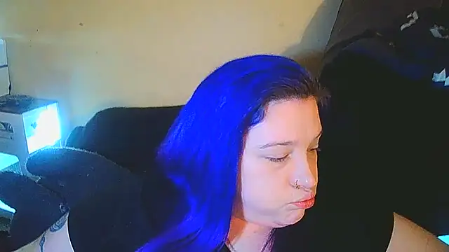 EXOTICLEXXXI online show from April 7, 2026, 3:52 am