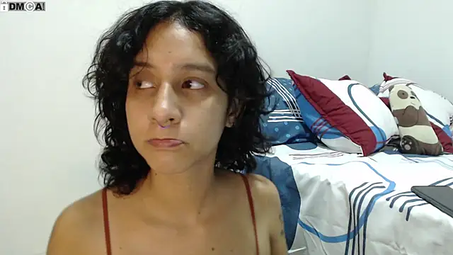 Snapshot of AlinaWoolf_ chatting on October 3, 2025, 2:59 am AlinaWoolf online show from October 3, 2025, 2:59 am