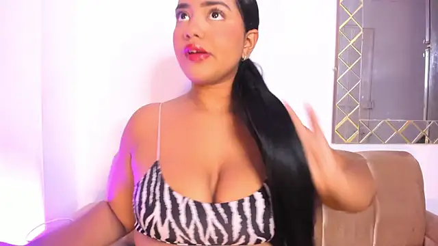 Snapshot of sharlot_evans_ chatting on April 24, 2026, 4:20 pm sharlot evans online show from April 24, 2026, 4:20 pm