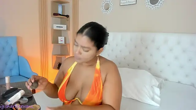 sharlot evans  online show from June 23, 2026, 12:25 pm