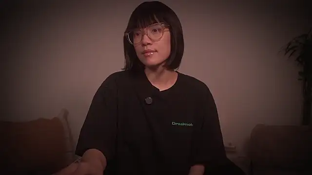 meganmei666 online show from November 3, 2025, 2:50 am