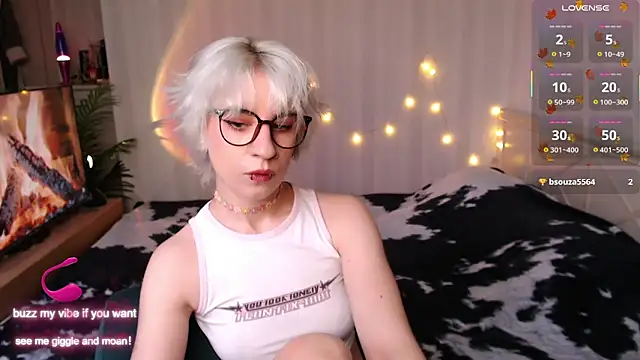  Moonlight t online show from November 20, 2025, 9:10 am