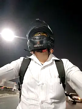 Lucifer21dragon online show from December 22, 2025, 1:11 pm