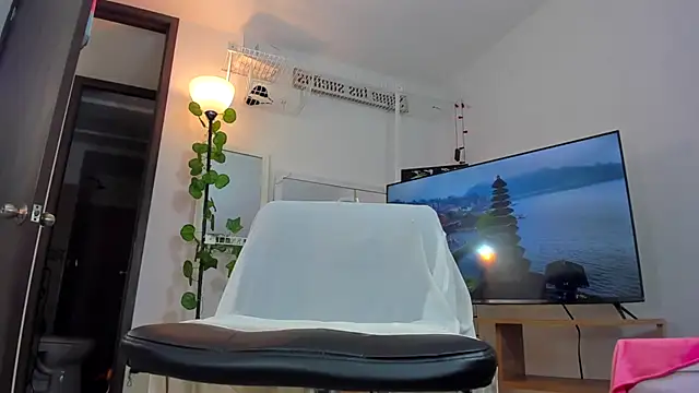 SharonGrowing online show from February 20, 2025, 2:02 pm