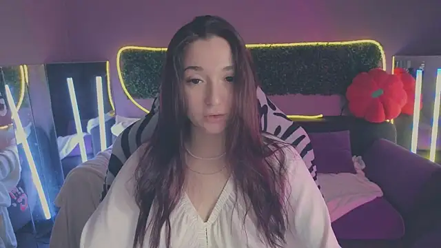 YasmineWest online show from November 8, 2025, 1:53 am