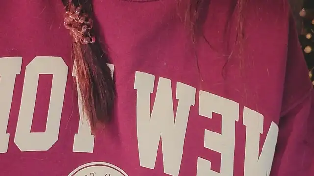 YasmineWest online show from December 1, 2025, 1:50 am