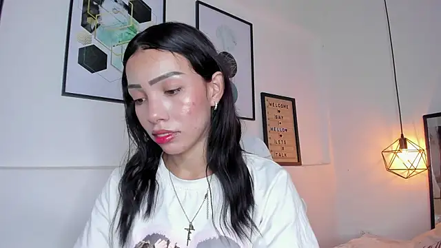 amysc online show from October 15, 2025, 1:41 pm