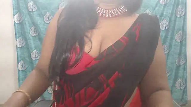 Snapshot of Sophia_your chatting on February 3, 2026, 6:33 am Sophia your online show from February 3, 2026, 6:33 am