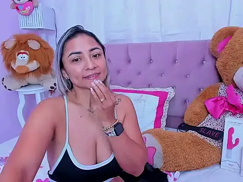 milf bigass  online show from June 4, 2026, 12:43 pm