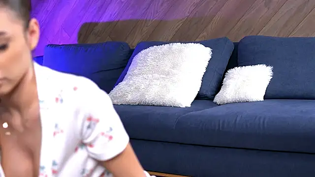 EsmeAinsley online show from September 22, 2025, 11:44 pm