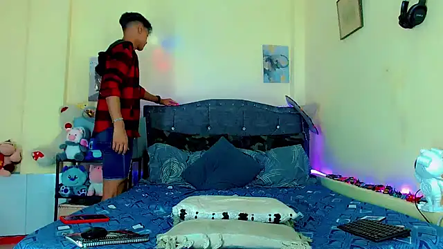 Liamscott  online show from March 20, 2026, 6:09 pm