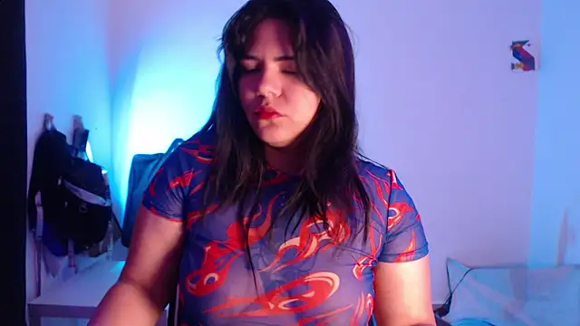 JulianaCastillo online show from November 20, 2025, 9:32 am