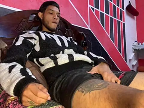 tanned boy online show from March 27, 2026, 2:07 pm