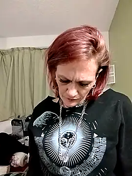 Snapshot of renegade_vyxxen chatting on March 13, 2025, 5:00 am renegade vyxxen online show from March 13, 2025, 5:00 am