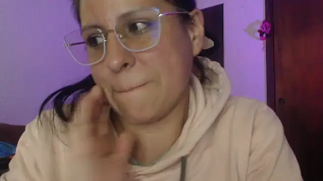 LucifernandaSw online show from February 12, 2026, 4:34 am