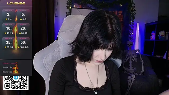 Snapshot of CutieTori chatting on June 14, 2026, 8:59 am CutieTori online show from June 14, 2026, 8:59 am