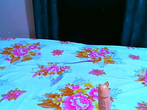 Snapshot of Pretty_kara chatting on December 3, 2025, 12:26 pm Pretty kara online show from December 3, 2025, 12:26 pm