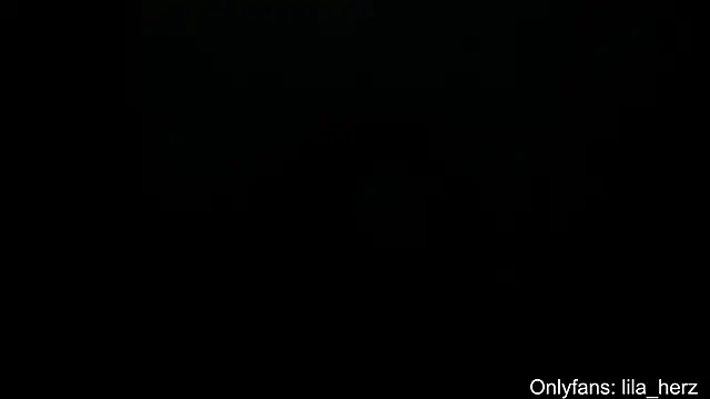 Snapshot of Liherz chatting on February 7, 2025, 4:48 am Liherz online show from February 7, 2025, 4:48 am