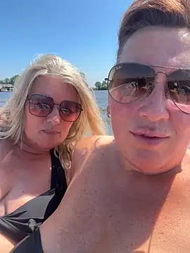 xsexycurvymilf online show from July 11, 2026, 12:16 pm