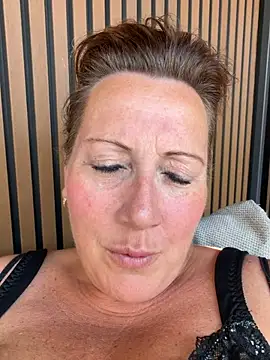 xsexycurvymilf online show from July 15, 2026, 11:39 am