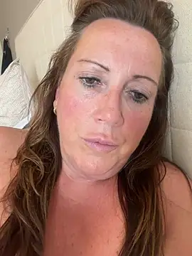 xsexycurvymilf online show from July 17, 2026, 3:20 pm