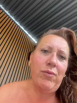 xsexycurvymilf online show from July 6, 2026, 12:45 pm