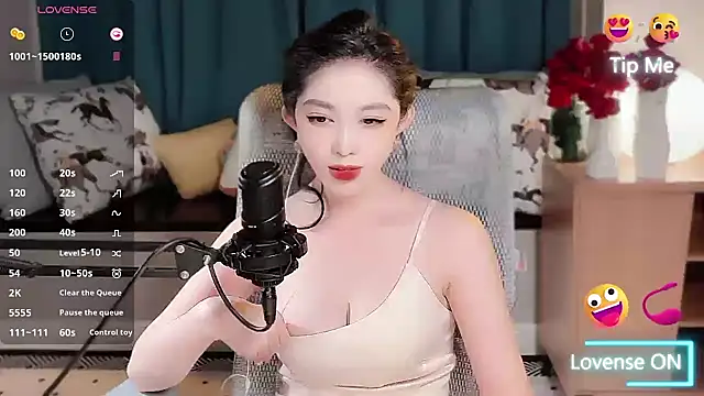 vyizh- online show from November 9, 2025, 1:37 pm