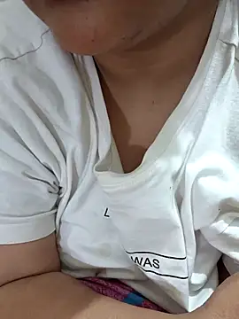  Redwine  online show from March 6, 2025, 1:35 pm