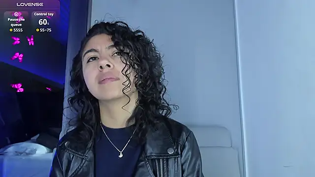 Snapshot of Amareto_ chatting on February 20, 2026, 9:44 am Amareto online show from February 20, 2026, 9:44 am