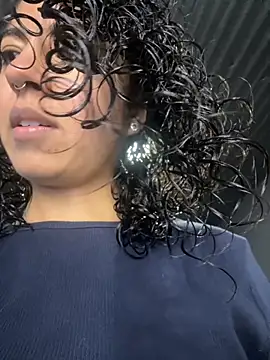 Amareto  online show from November 6, 2025, 11:03 am