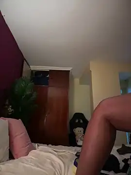 SSEXYBUBBLEBUTT101 online show from February 12, 2026, 4:18 pm