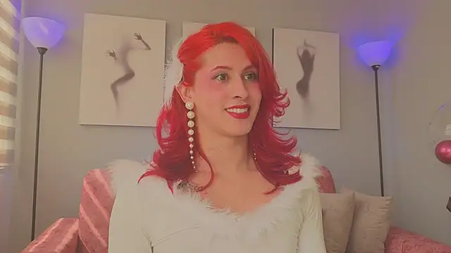 Juliana Saenzz online show from December 17, 2025, 6:35 pm