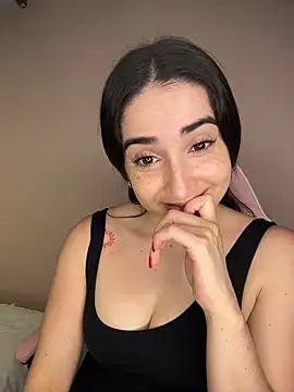 Snapshot of Victoria-And1 chatting on February 17, 2026, 8:50 pm Victoria-And1 online show from February 17, 2026, 8:50 pm