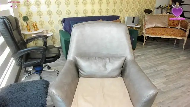  angelina class 7 online show from November 13, 2025, 4:33 pm