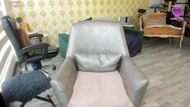  angelina class 7 online show from October 30, 2025, 3:31 pm