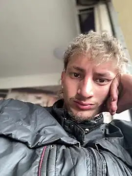 Snapshot of Scott_sex7 chatting on February 19, 2026, 5:43 pm Scott sex7 online show from February 19, 2026, 5:43 pm