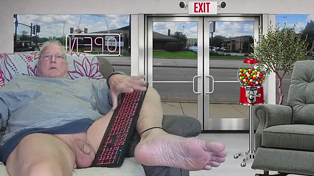 Snapshot of ButtCrackShowing-OOPS chatting on June 18, 2026, 4:00 am ButtCrackShowing-OOPS online show from June 18, 2026, 4:00 am